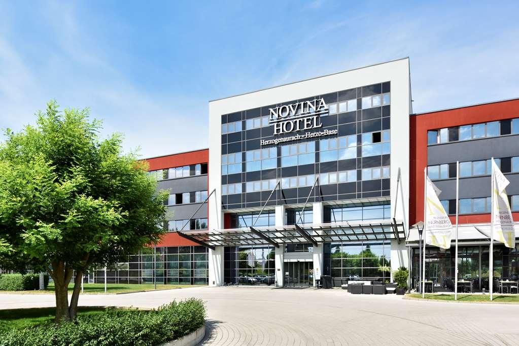 Novina Hotel Herzogenaurach Herzo-Base Екстериор снимка